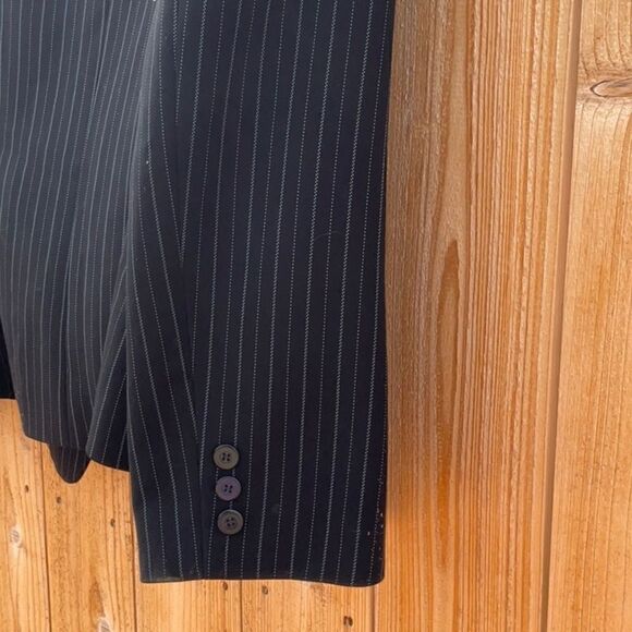 🔥 Take 50% OFF- Tahari Women’s Navy Striped Blazer Jacket With Inner, Size-18 - Picture 7 of 11